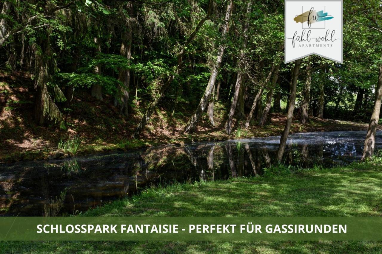 Ferienhaus Fantaisie - Wohnen Nahe Schlosspark -Stadtgrenze Bayreuth Fuer 1-5 Pers, Hunde Willkommen, Voll Eingezaeunt Eckersdorf Exteriör bild